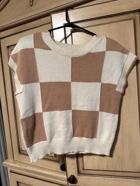 Checkered Knit in Cream and Camel top